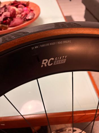 Used Rose RC-Sixty Disc 28" Carbon Road Wheel 2025 bike — image 3 of 6
