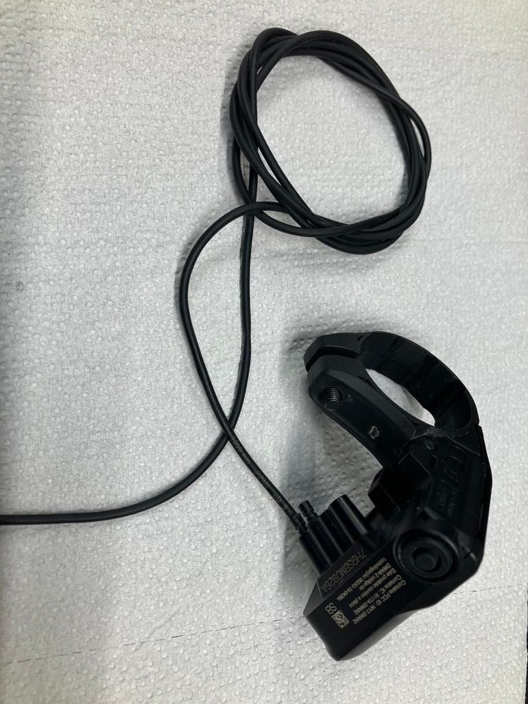 Used Shimano Display y mando 2023 bike — image 3 of 5