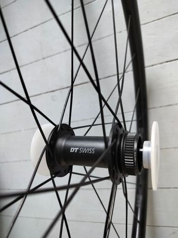 Brugt Dt Swiss Gravel LN 700c Wheelset bike — billede 9 af 12