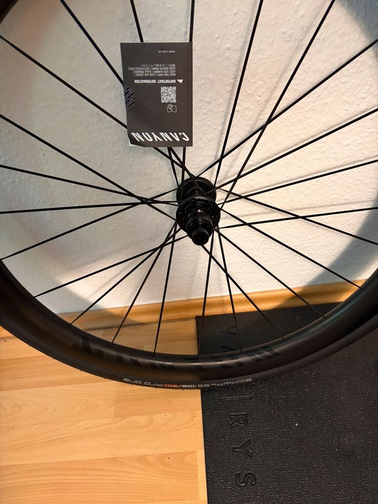 Used Canyon ED 42 CF Carbon Disc Laufradsatz 2026 bike — image 5 of 5