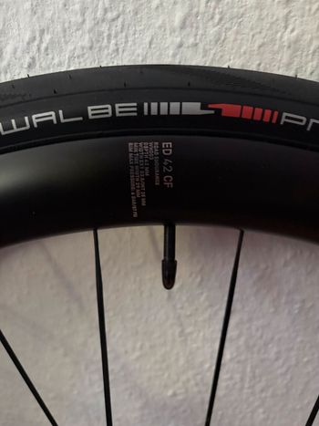 Used Canyon ED 42 CF Carbon Disc Laufradsatz 2026 bike — image 2 of 5
