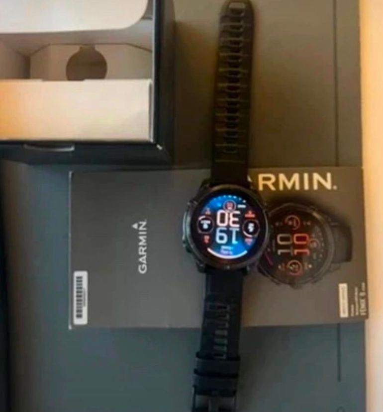 Used Garmin Fenix 8 AMOLED Sapphire 2025 bike — image 5 of 7