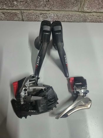 Used Sram Red eTap 11-Speed Wireless Groupset bike