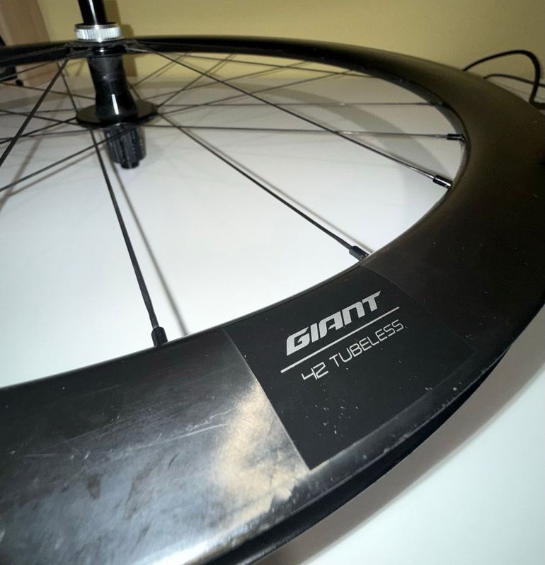 Used Giant SLR 1 42 Carbon Disc Rear Wheel Hooked 19mm Internal bike — image 5 of 8