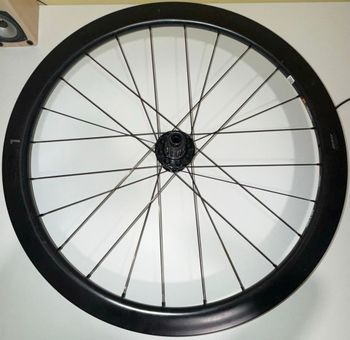 Used Giant SLR 1 42 Carbon Disc Rear Wheel Hooked 19mm Internal bike — image 2 of 8