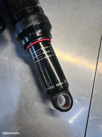 Used RockShox Super Deluxe Ultimate 2022 bike — image 4 of 5