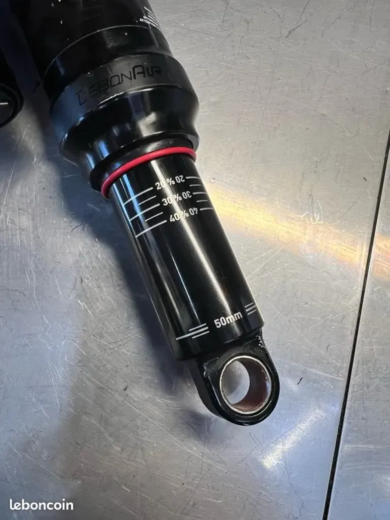 Used RockShox Super Deluxe Ultimate 2022 bike — image 4 of 5