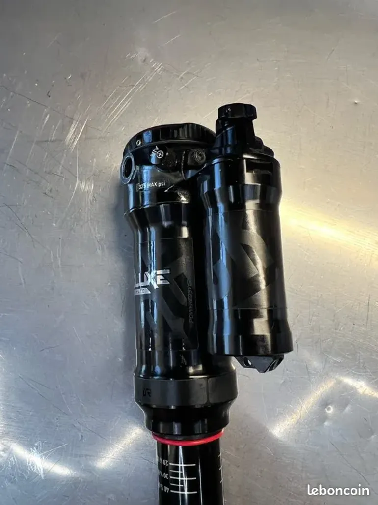 Used RockShox Super Deluxe Ultimate 2022 bike — image 3 of 5