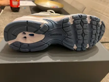 Gebrauchtes New Balance Schuhe Größe 42 bike — Bild 4 von 5