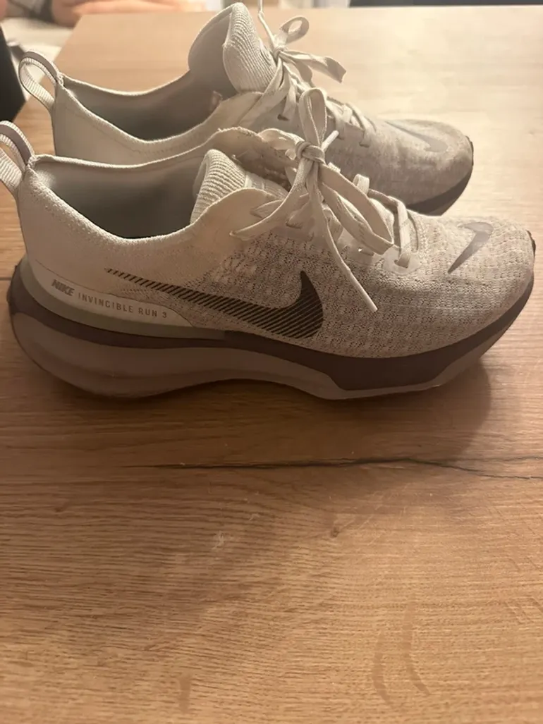 Tweedehands Nike Invincible Run 3 bike — afbeelding 2 van 4
