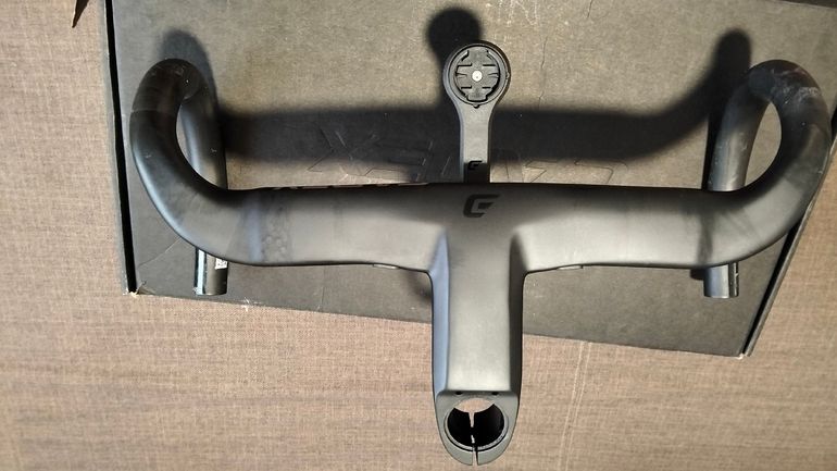 Used Cadex aero 110 x 38 2026 bike — image 1 of 5