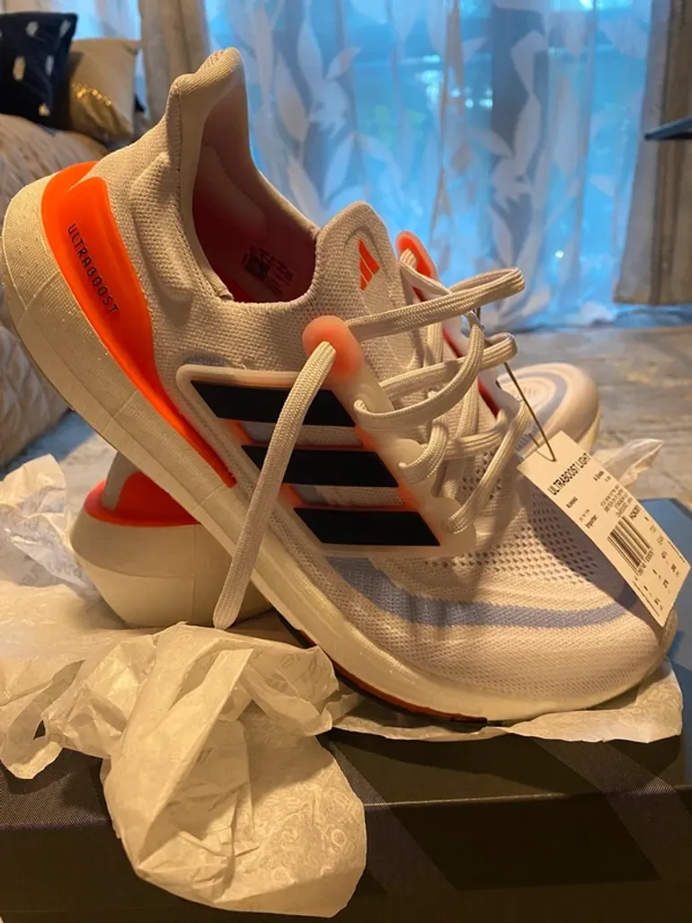 Adidas Ultraboost Light bike usato — immagine 8 di 9