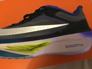 Used Nike Zoom Fly 6 bike — image 6 of 15