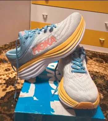 Käytetty Hoka Bondi 8 bike