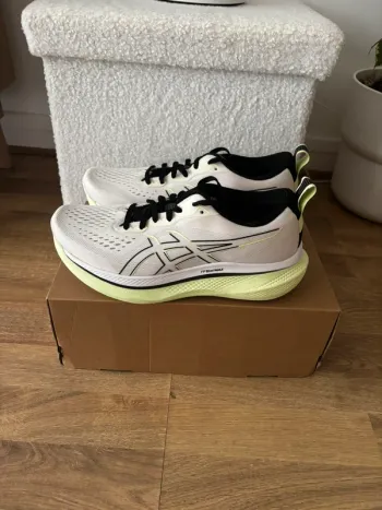 Asics Glideride Max bike de segunda mano