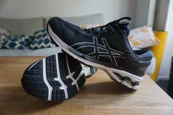 Used Asics Gel Kayano 26 bike