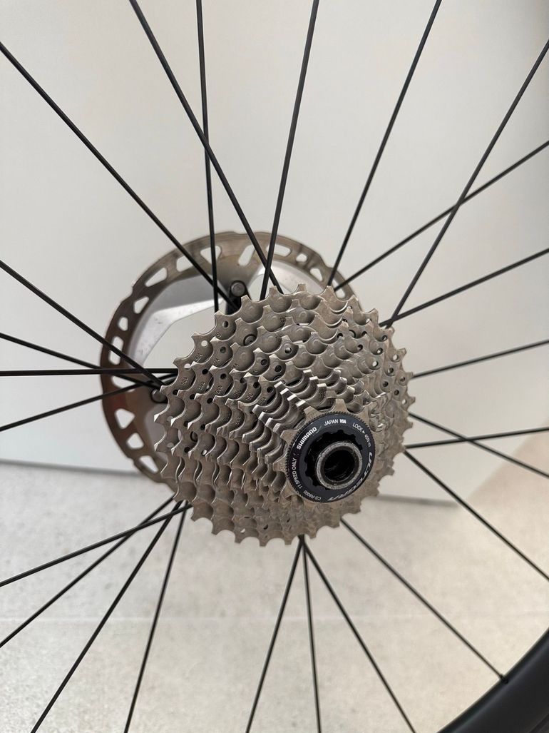 Used Bontrager Aeolus Pro 37 2022 bike — image 4 of 6