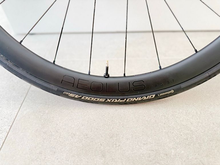 Used Bontrager Aeolus Pro 37 2022 bike — image 3 of 6