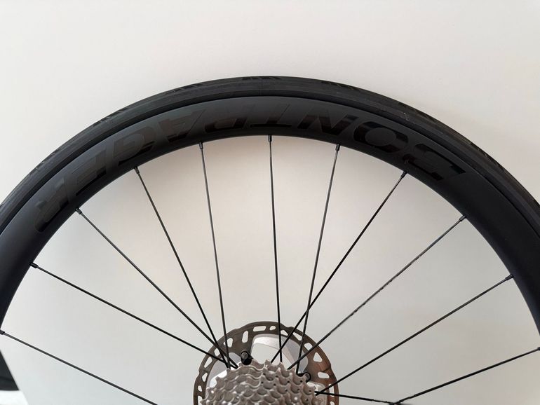Used Bontrager Aeolus Pro 37 2022 bike — image 5 of 6