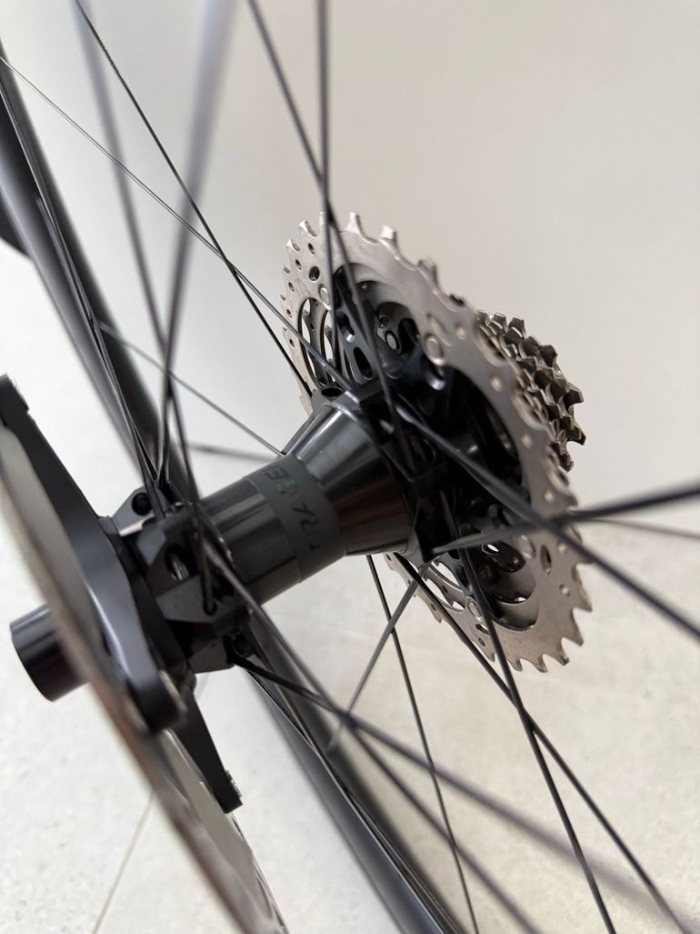 Used Bontrager Aeolus Pro 37 2022 bike — image 6 of 6