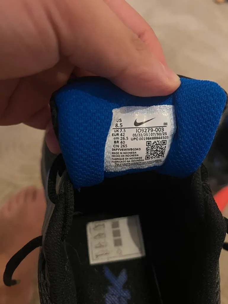 Tweedehands Nike Herren Schuhe 42 bike — afbeelding 3 van 4