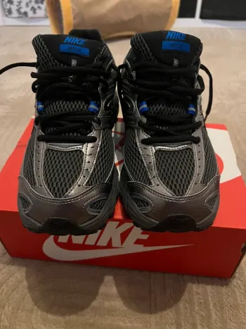 Tweedehands Nike Herren Schuhe 42 bike