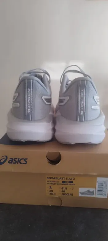 Asics Novablast 5 bike de segunda mano — imagen 3 de 5