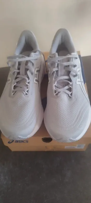 Asics Novablast 5 bike de segunda mano — imagen 2 de 5