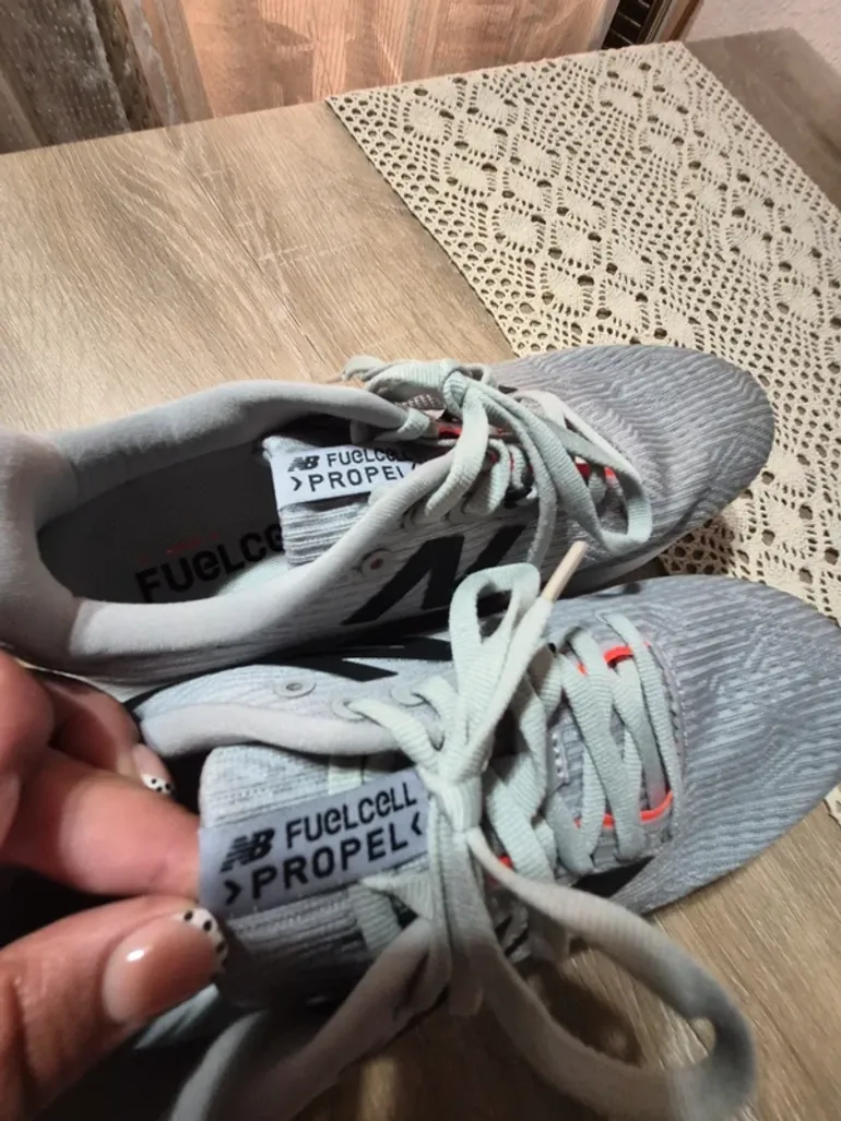 New Balance FuelCell bike de segunda mano — imagen 6 de 9