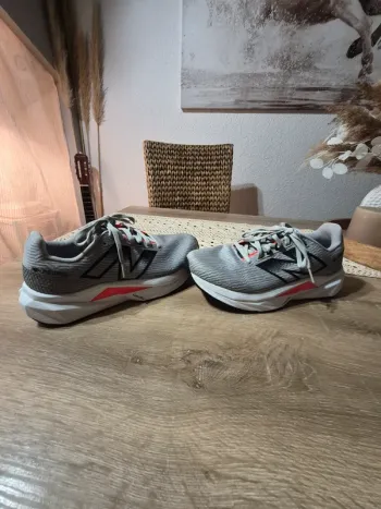 New Balance FuelCell bike de segunda mano — imagen 4 de 9