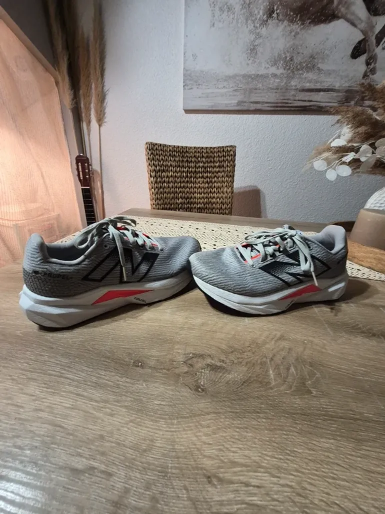 New Balance FuelCell bike de segunda mano — imagen 4 de 9
