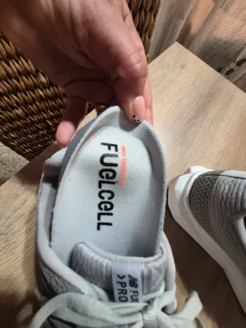 New Balance FuelCell bike de segunda mano — imagen 7 de 9