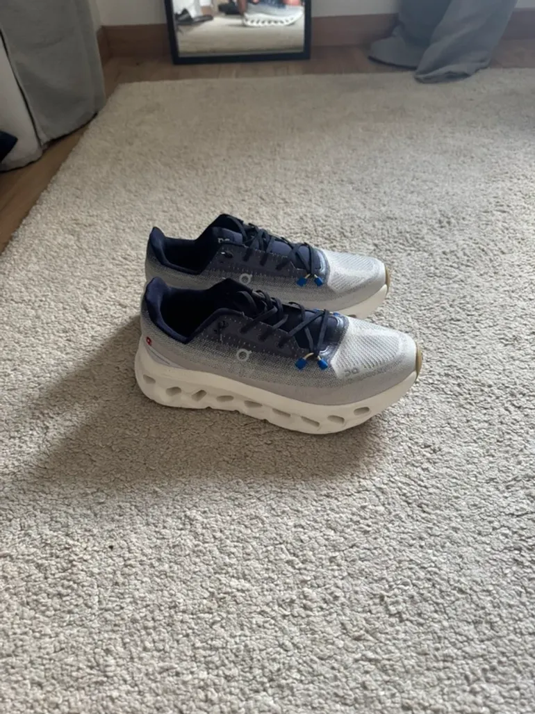 Tweedehands On Running Cloud bike — afbeelding 4 van 7
