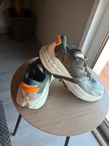 Used Hoka Speedgoat 7 bike — image 3 of 5