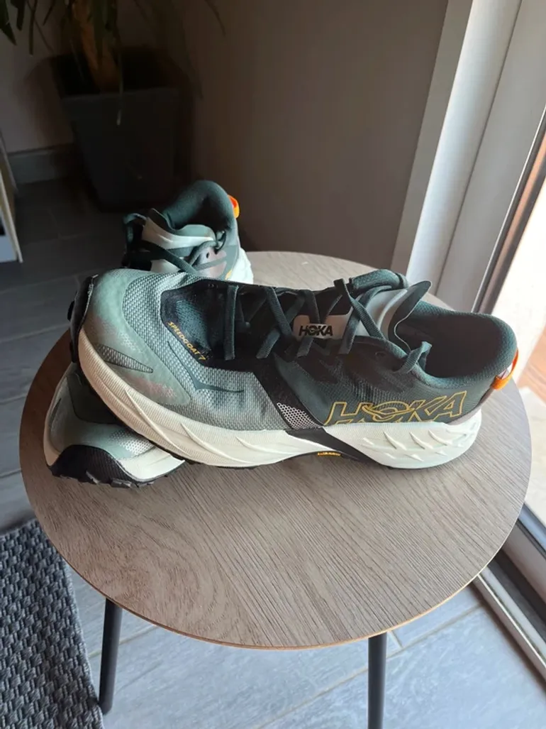 Used Hoka Speedgoat 7 bike — image 2 of 5