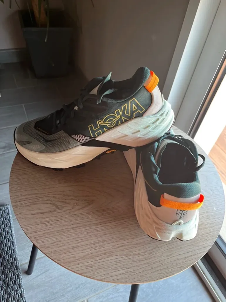 Used Hoka Speedgoat 7 bike — image 1 of 5