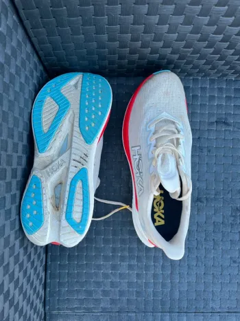 Hoka Mach X3 bike usato