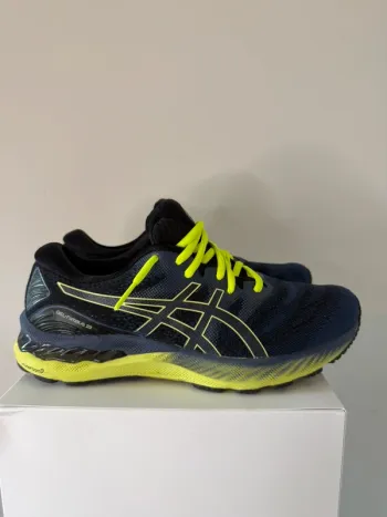 Used Asics Gel-Nimbus 23 bike — image 3 of 6