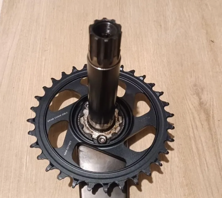 Truvativ Descendant Carbon Eagle GXP Crankset 32T bike de segunda mano — imagen 4 de 4