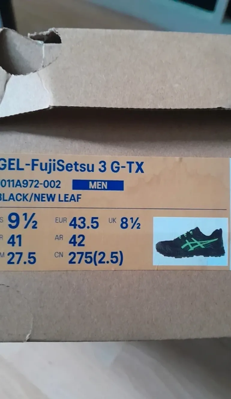 Used Asics Gel-FujiSetsu 3 Gore-Tex bike — image 4 of 4