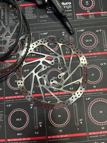 Używany Trp Trail EVO Brake System 2025 bike — zdjęcie 4 z 5