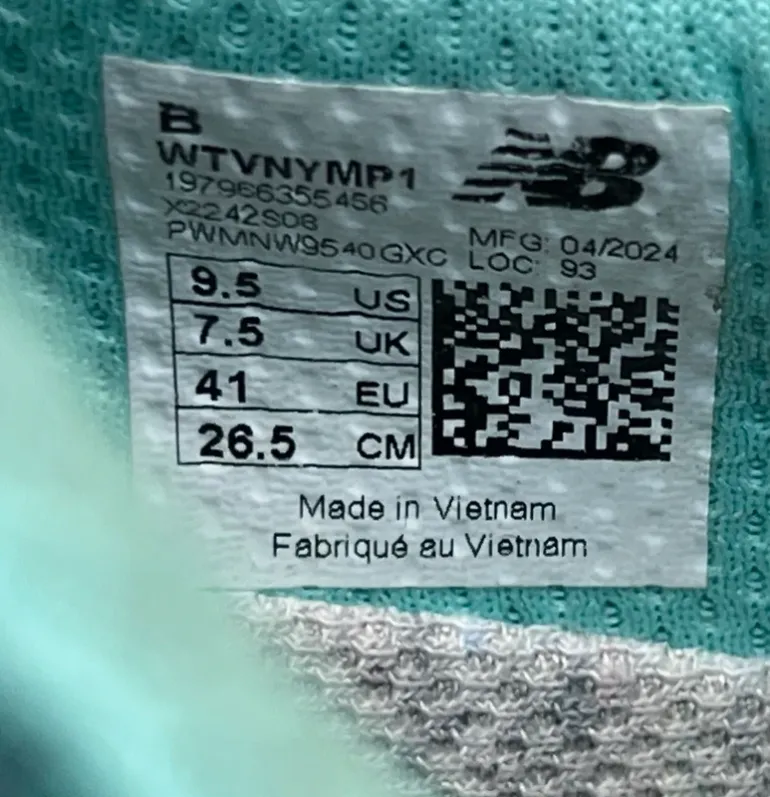 Gebrauchtes New Balance FuelCell Venym bike — Bild 4 von 4