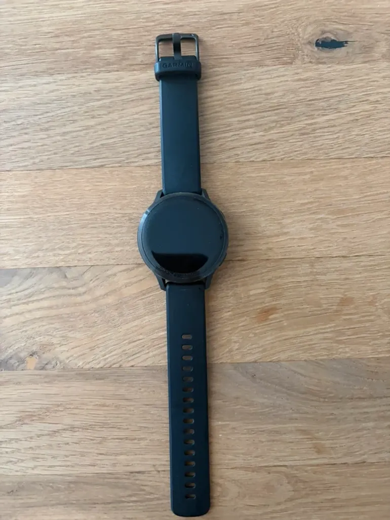 Used Garmin Venu 4 bike — image 3 of 5