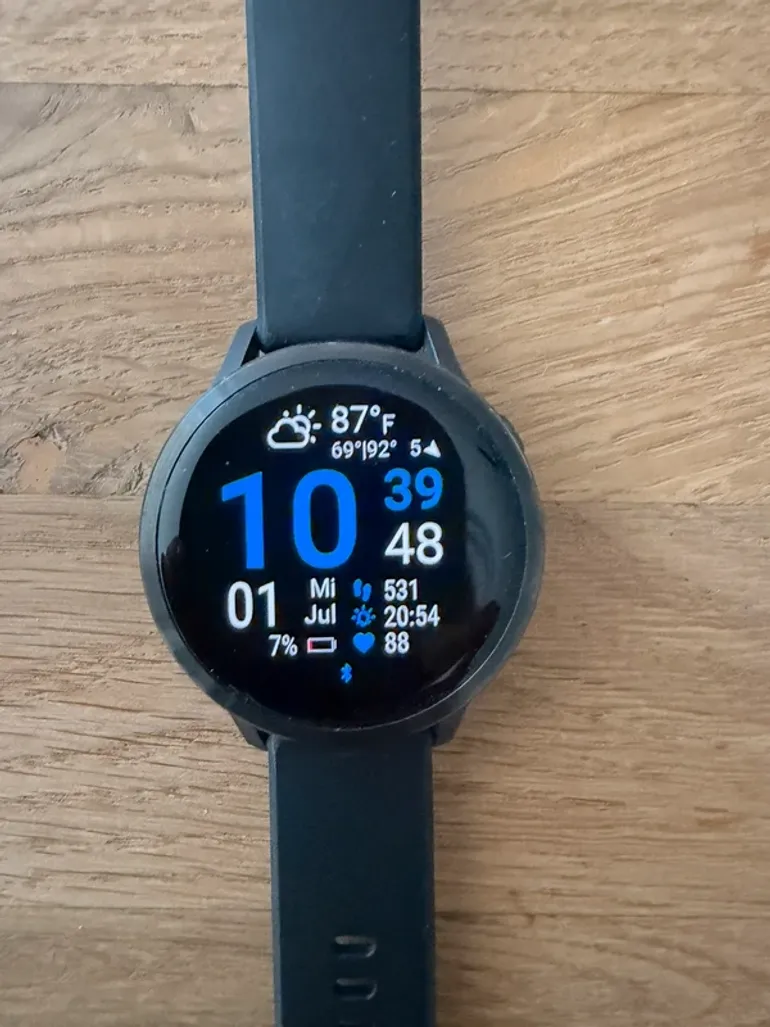 Used Garmin Venu 4 bike — image 1 of 5