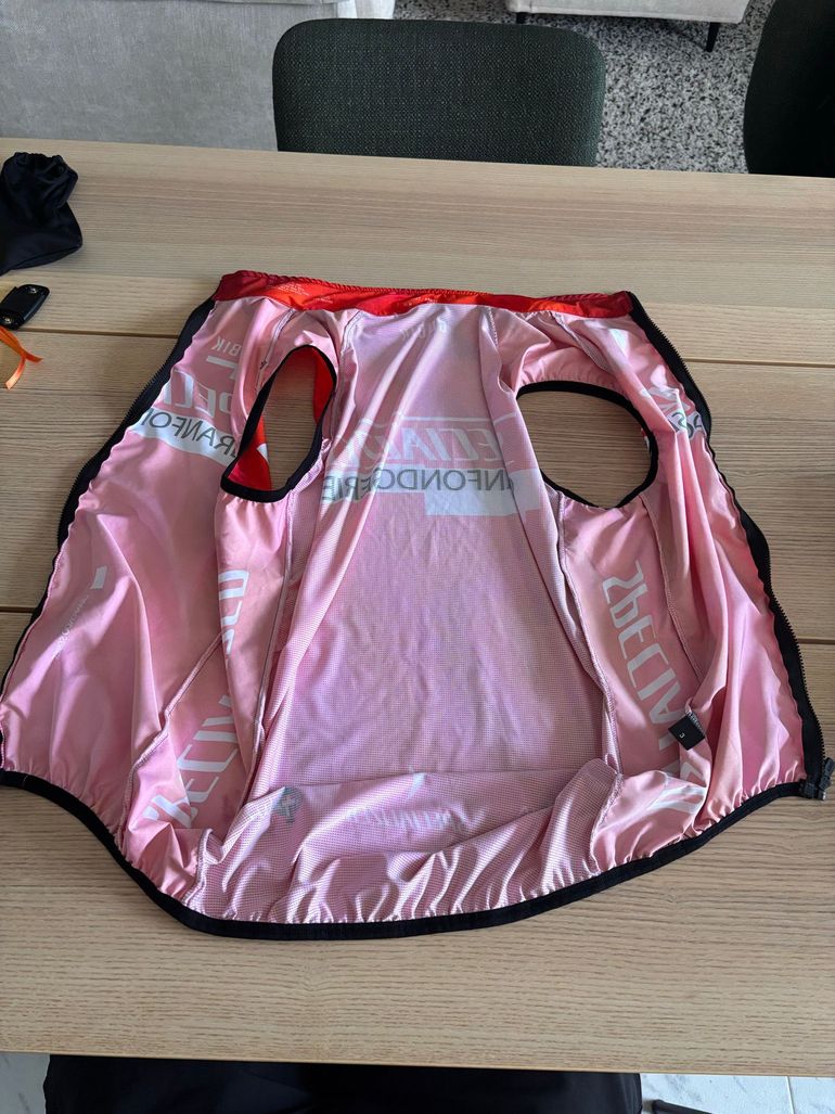 Used Gobik Smanicato Antivento Gilet 2025 bike — image 2 of 5