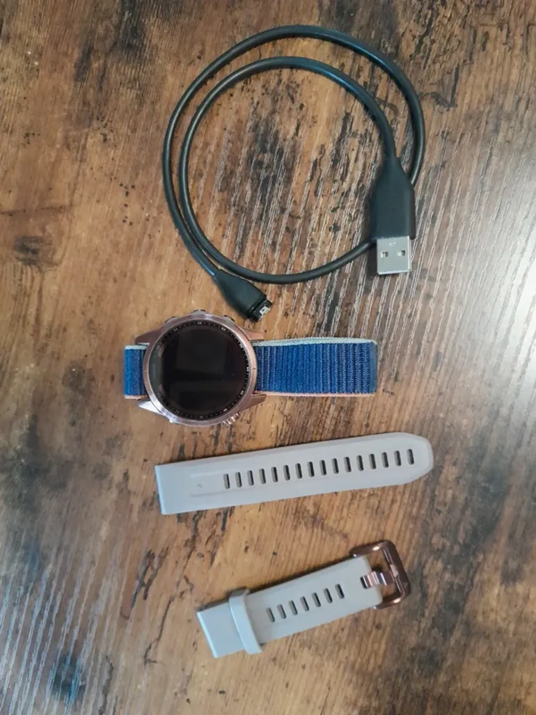 Used Garmin Fenix 7S Sapphire Solar bike — image 3 of 5
