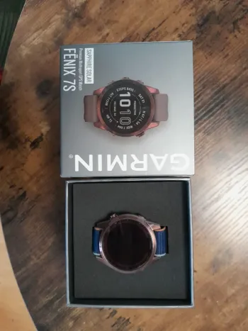 Garmin Fenix 7S Sapphire Solar bike d'occasion