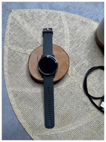 Used Garmin Vivoactive 4 bike — image 5 of 5