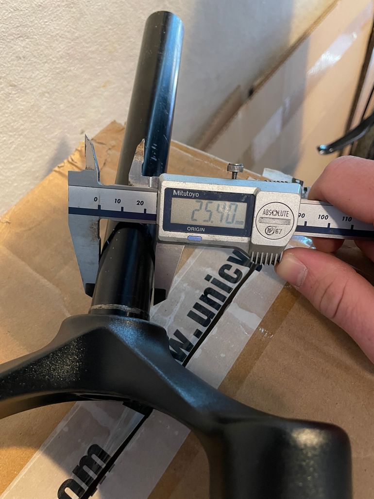 Used Carbon Cycles CarbonCycles eXotic Rigid Alu MTB Fork bike — image 6 of 8