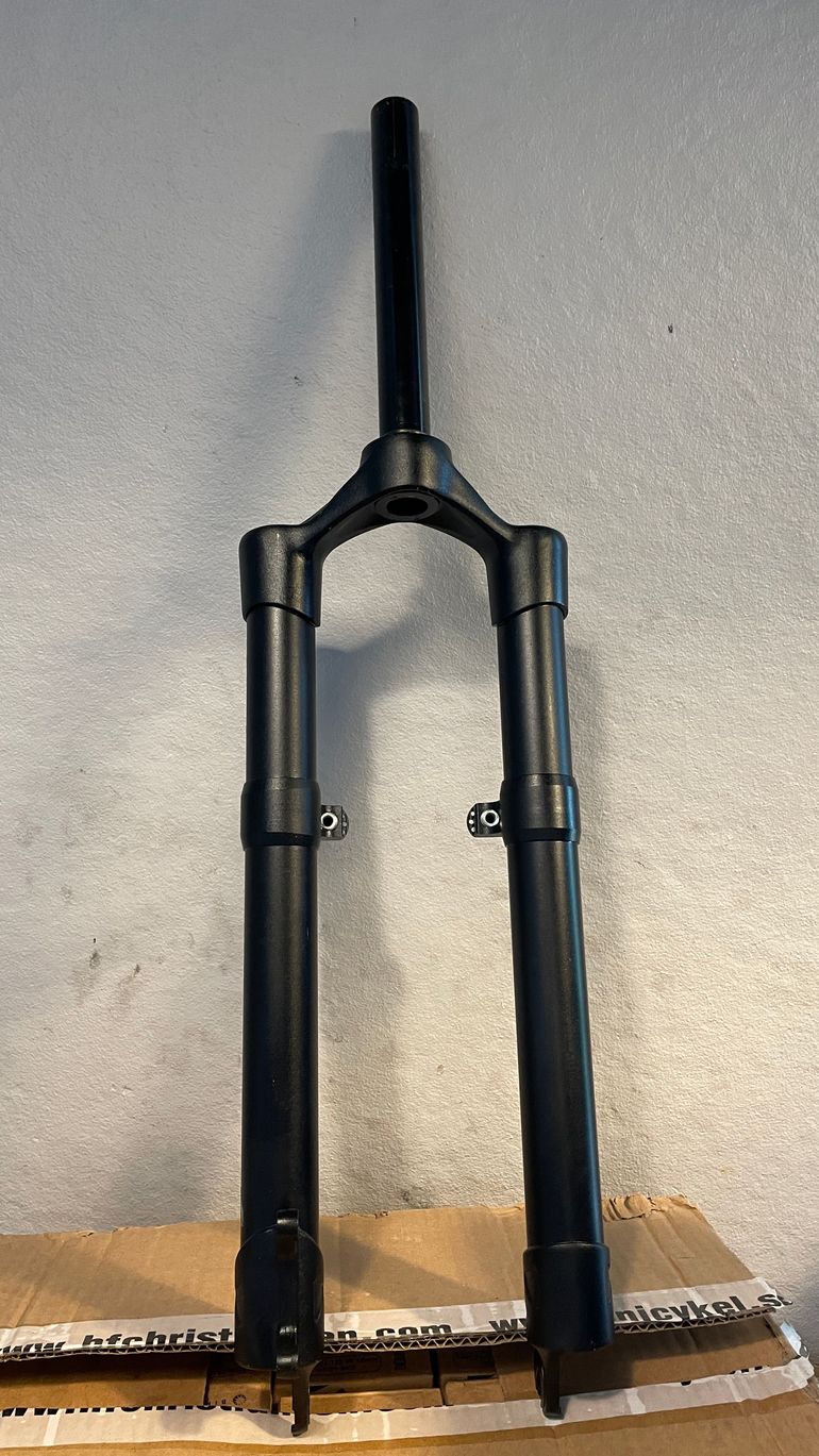 Used Carbon Cycles CarbonCycles eXotic Rigid Alu MTB Fork bike — image 2 of 8